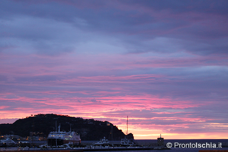 Ischia al tramonto, i pi&ugrave; belli dell'isola 1